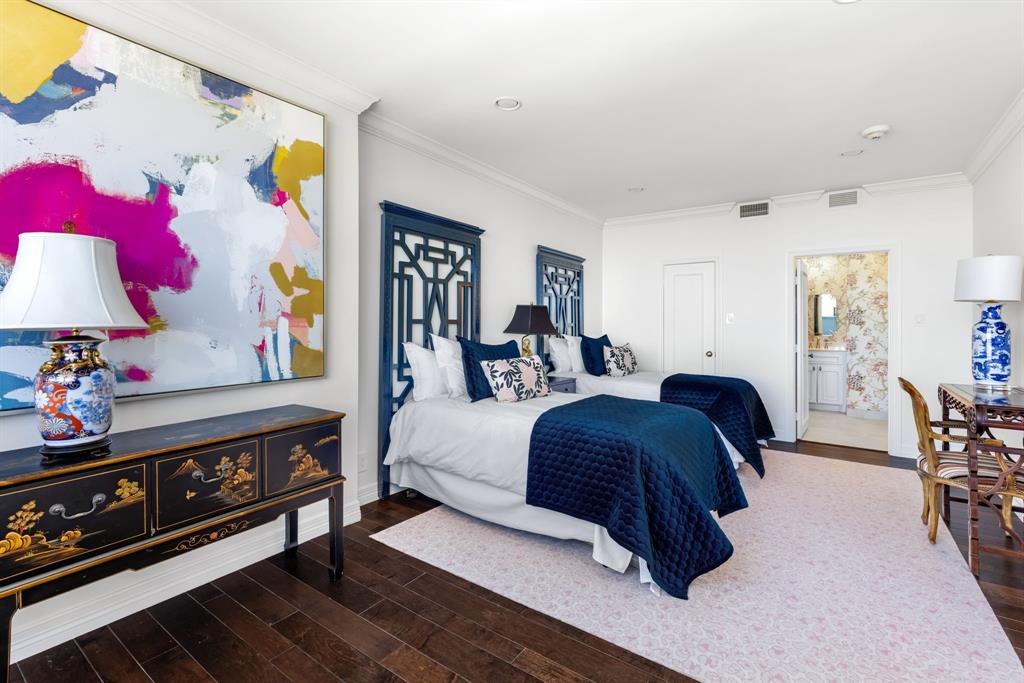 Athena Condo - Residential