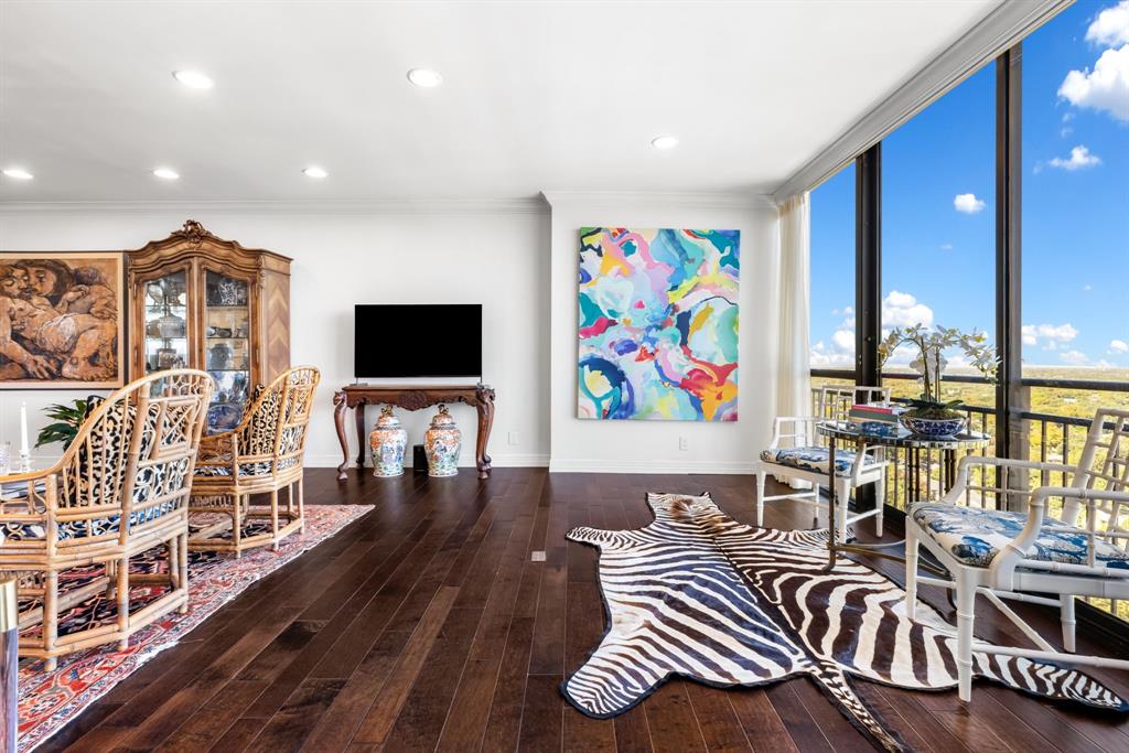 Athena Condo - Residential