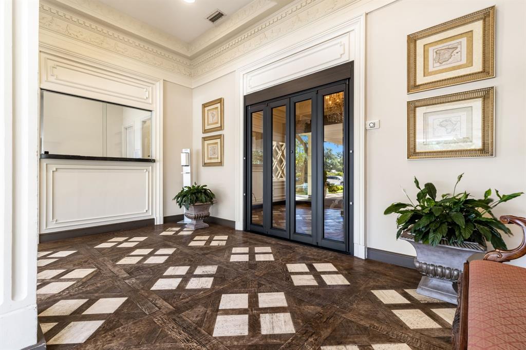 Athena Condo - Residential