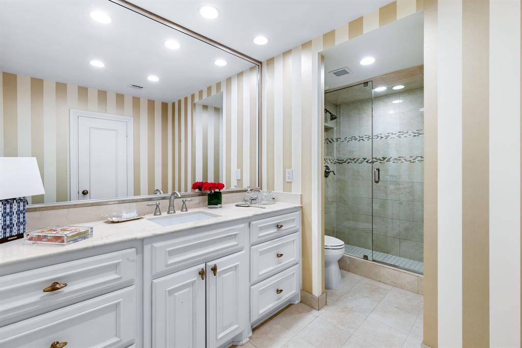 Athena Condo - Residential