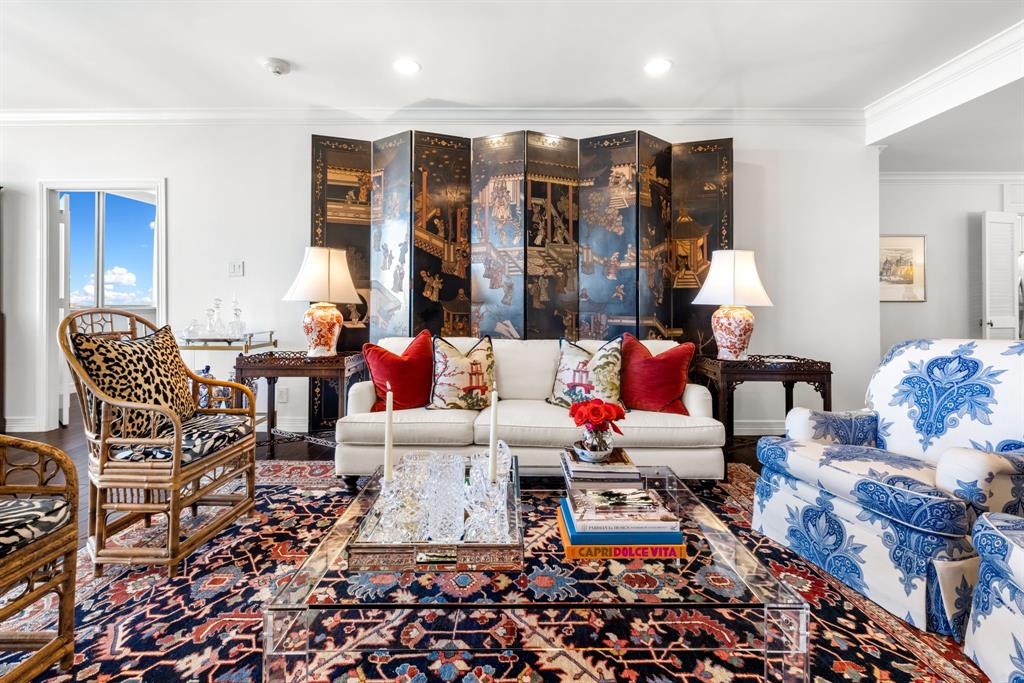 6335 W Northwest Highway 2015