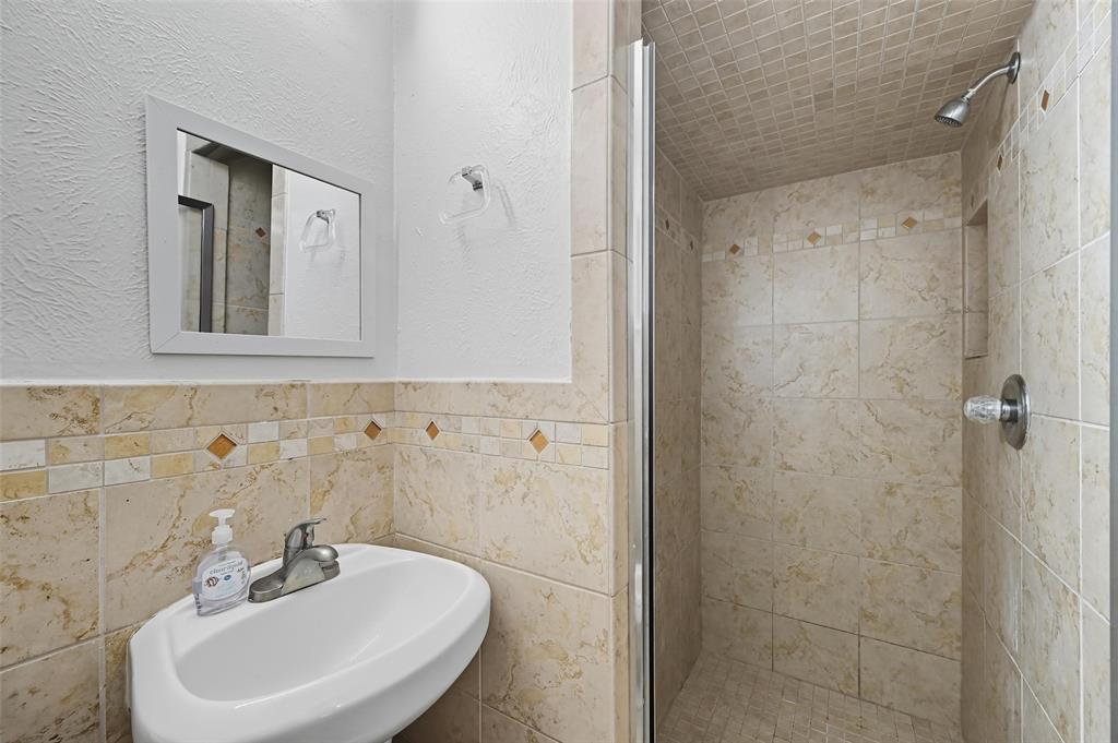 Bluebonnet Hills - Residential Lease