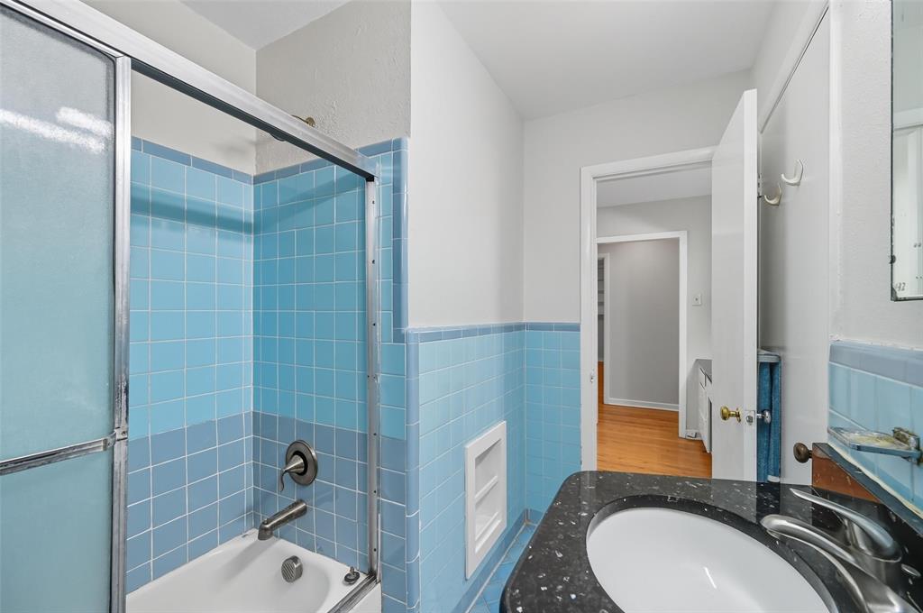 Bluebonnet Hills - Residential Lease