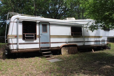 A home in Quinlan