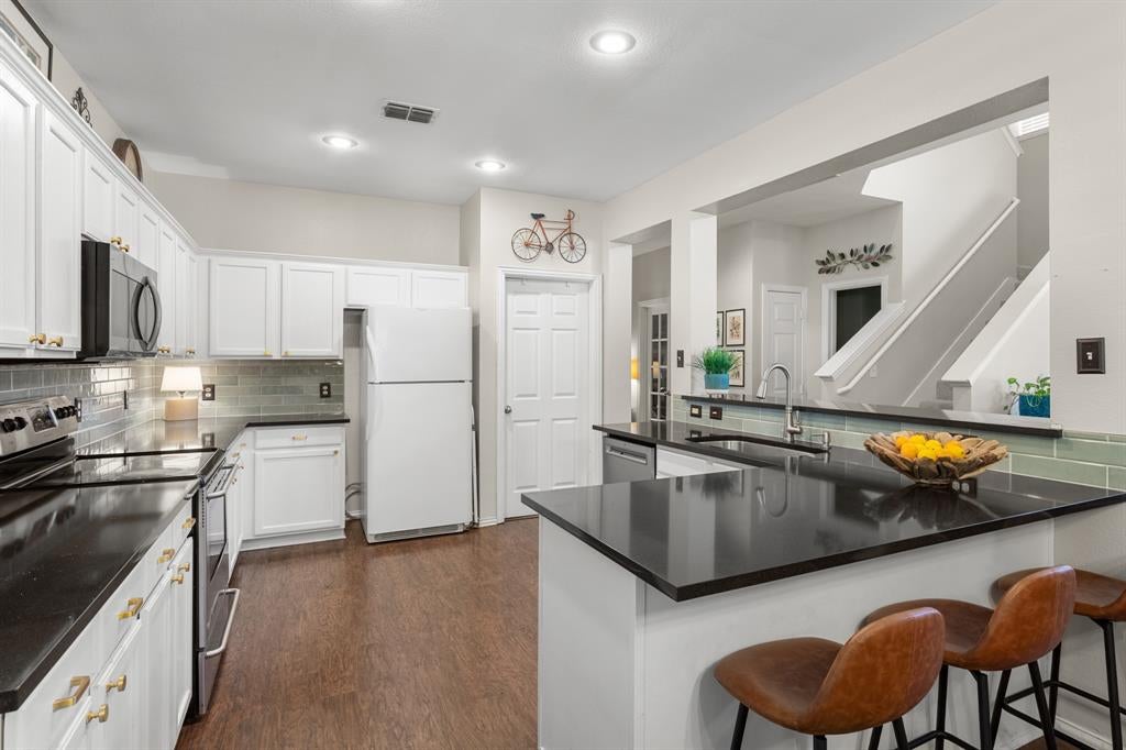 1370 Kingston Place