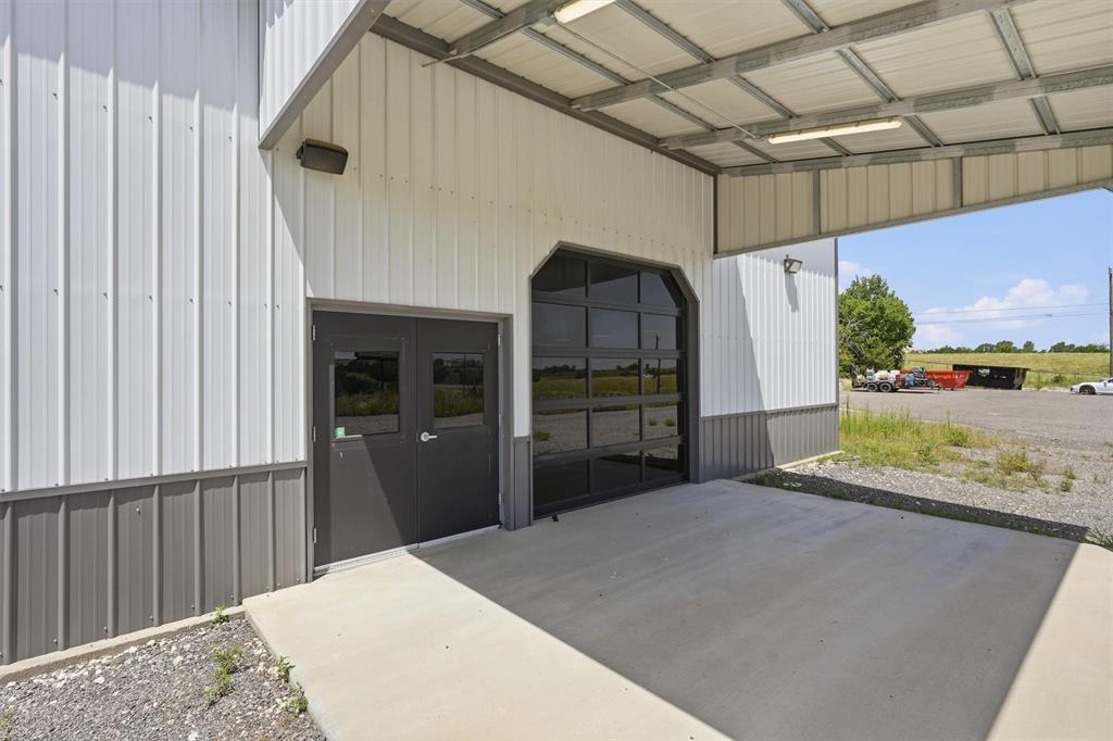 6021 E US Highway 377