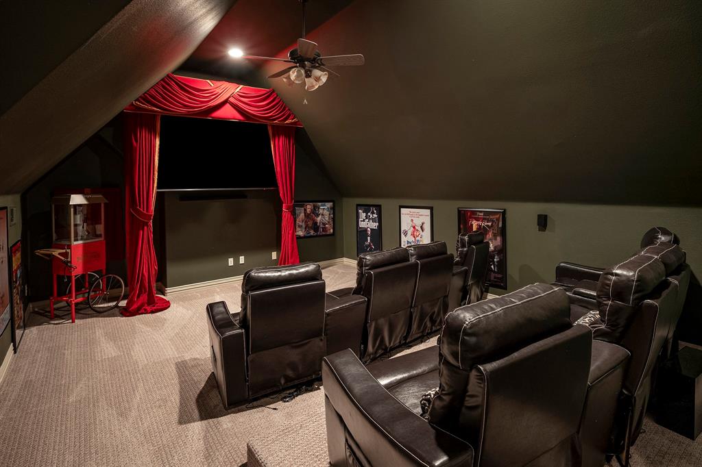 The Estates Of Hogans Glen Ph - Residential