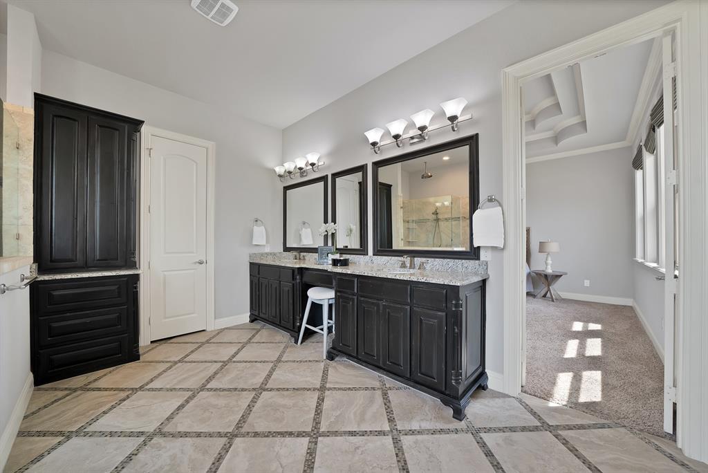 Bella Flora - Residential