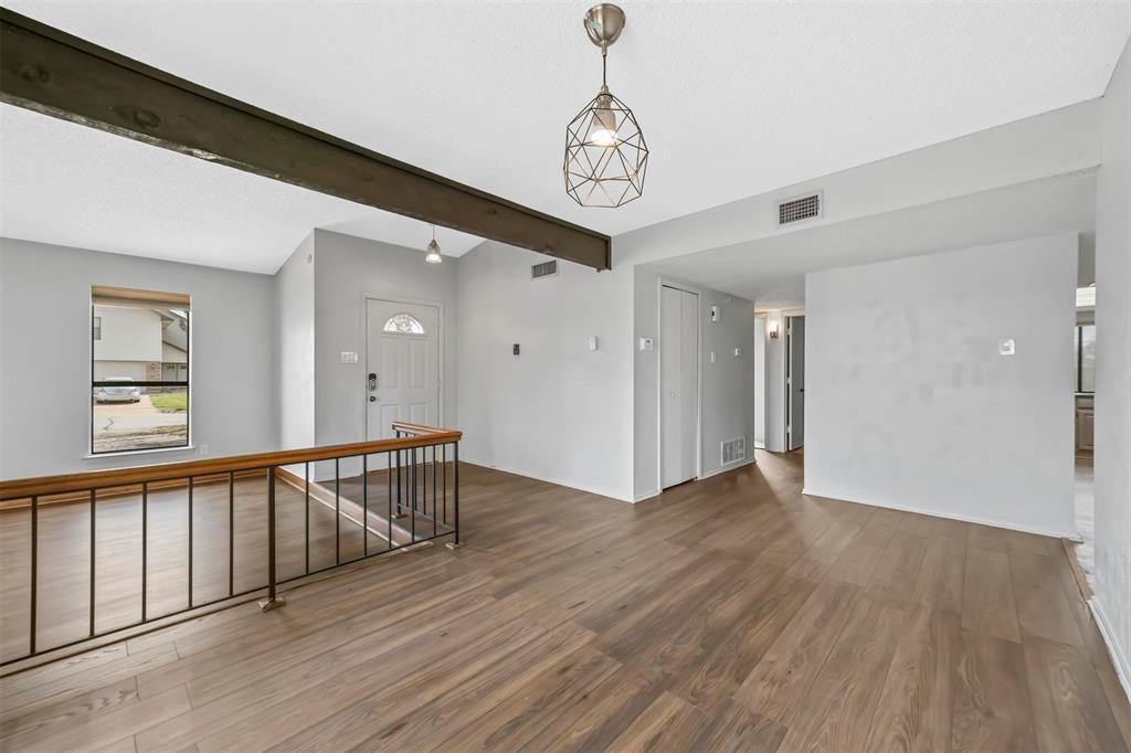 2901 Woodbridge Drive
