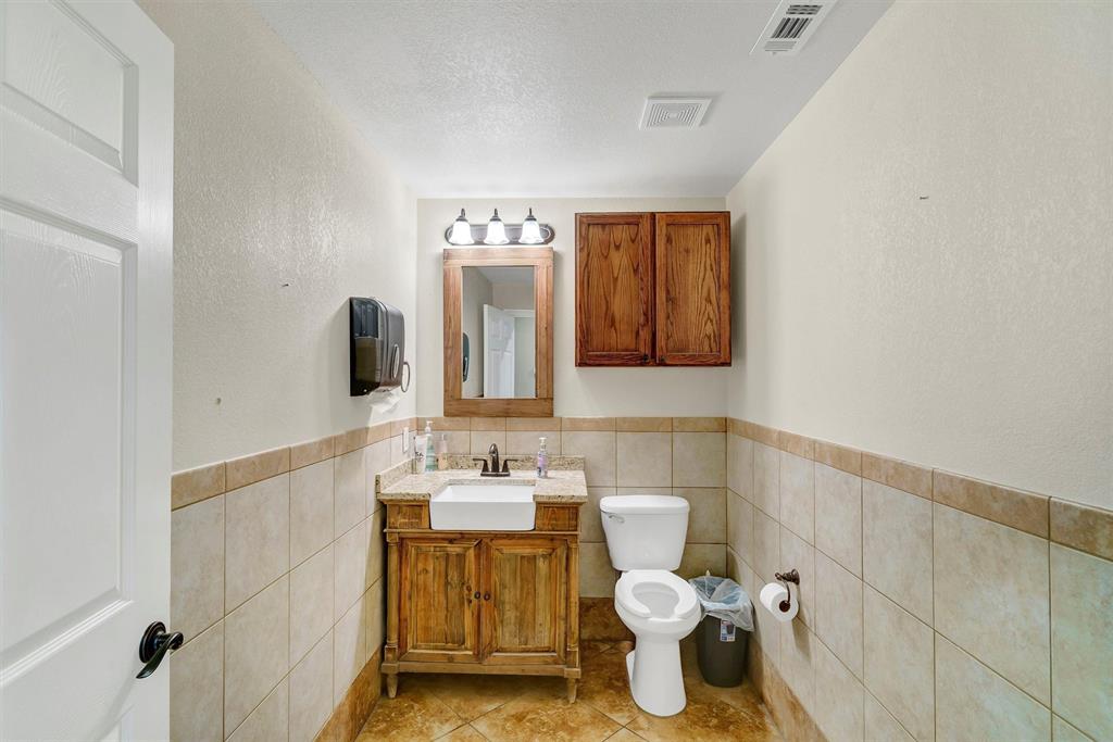 Thrash - Commercial Sale