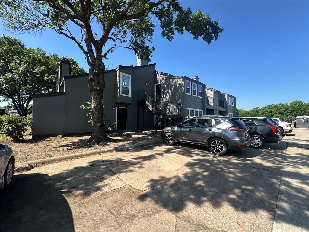 9696 Walnut Street 713