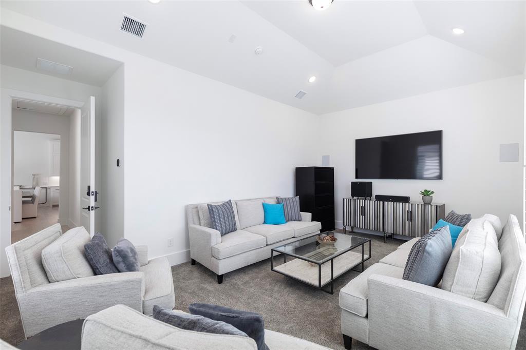 Mustang Lakes - Residential