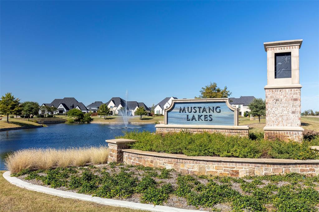 Mustang Lakes - Residential