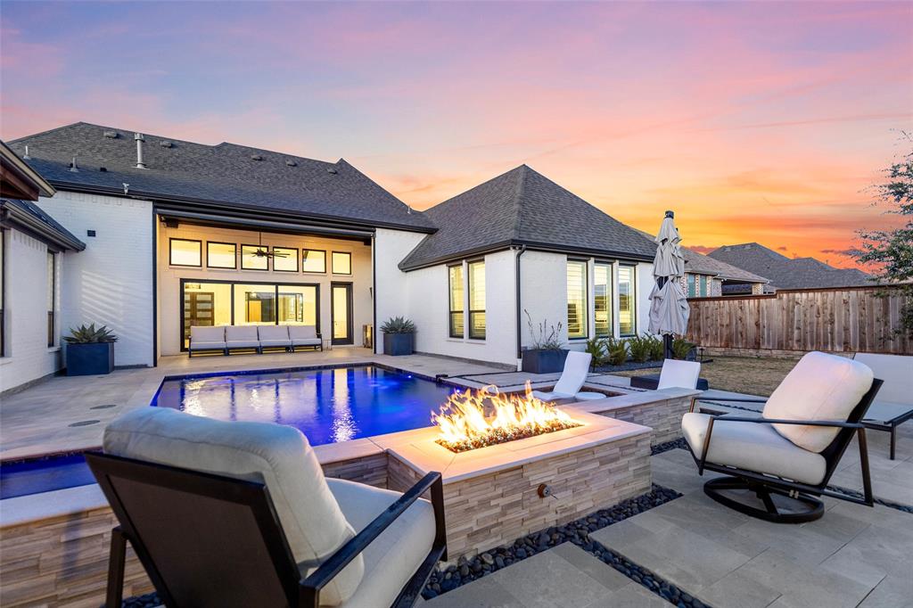 Mustang Lakes - Residential