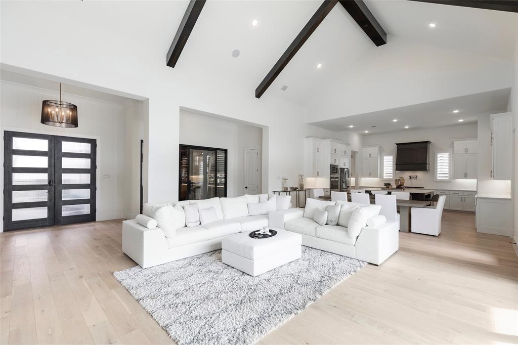 Mustang Lakes - Residential