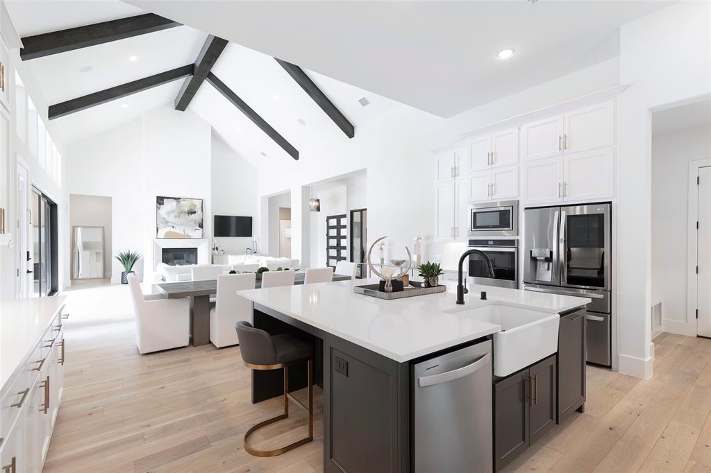 Mustang Lakes - Residential