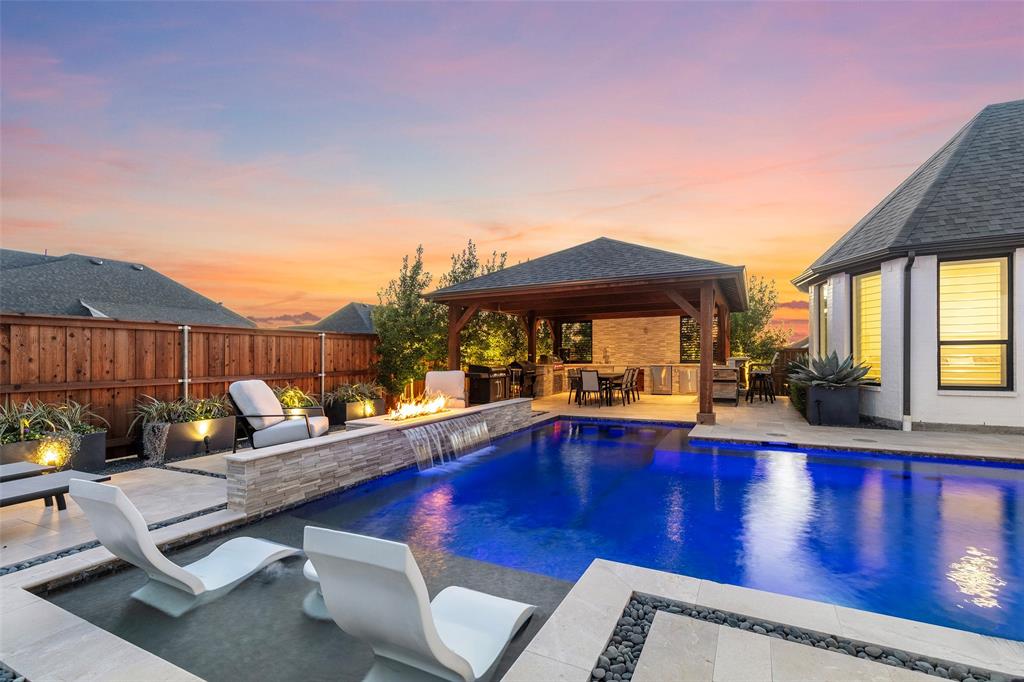 Mustang Lakes - Residential