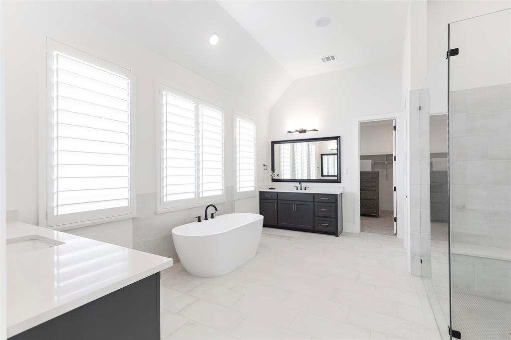 Mustang Lakes - Residential