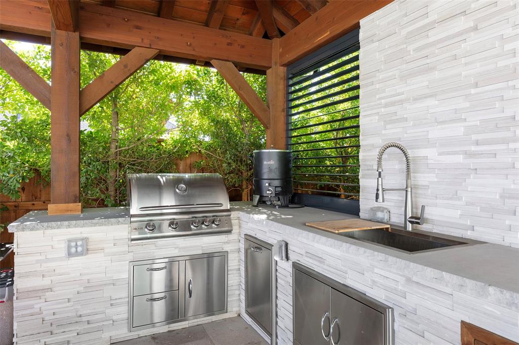 Mustang Lakes - Residential