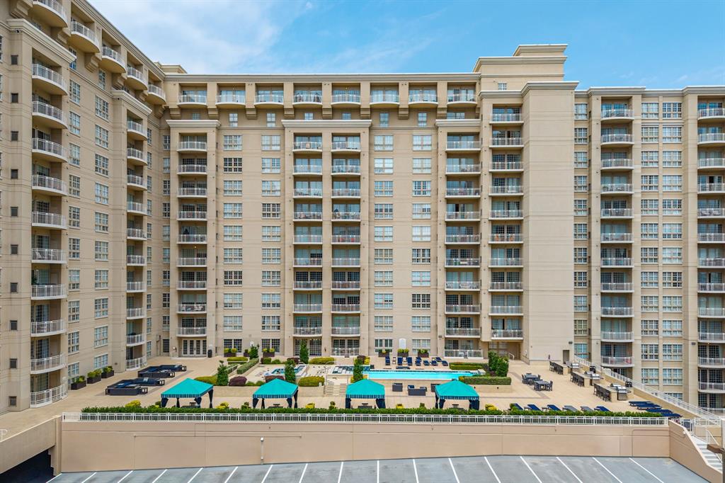 Renaissance-Turtle Crk Condos - Residential