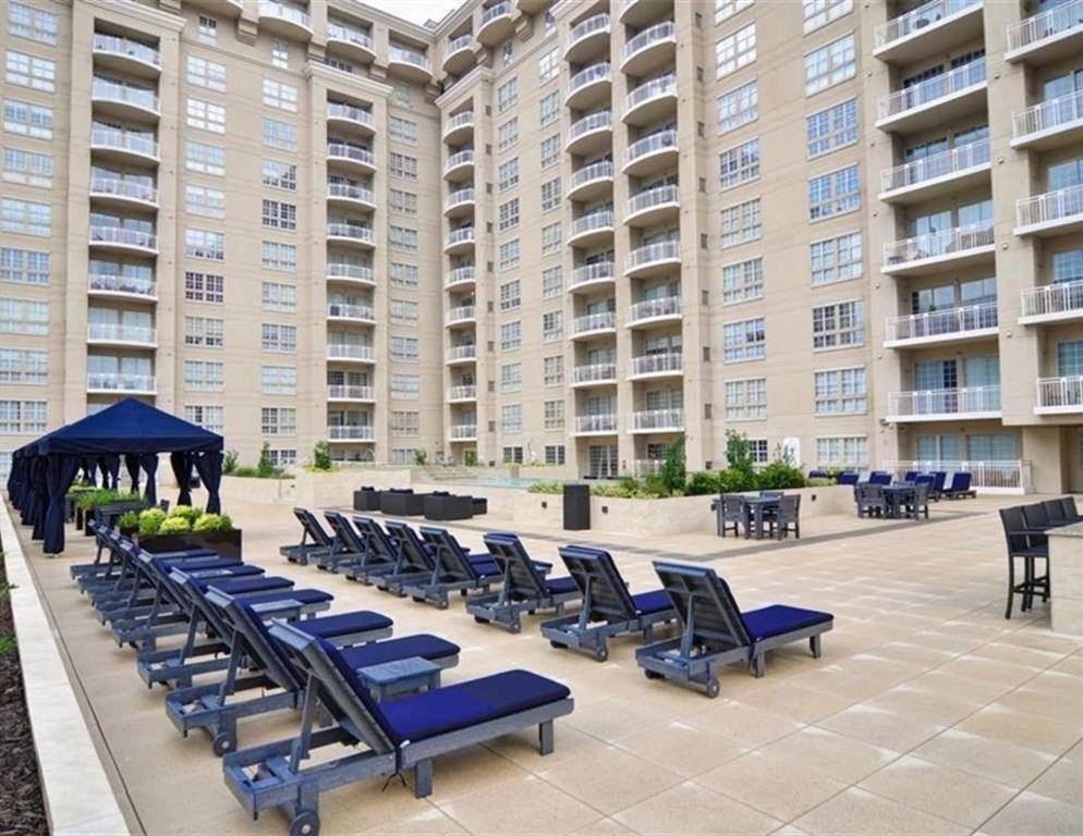 Renaissance-Turtle Crk Condos - Residential