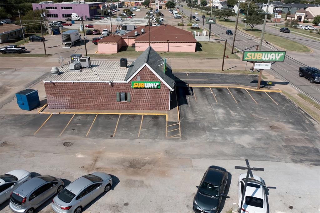 455 W Pioneer Parkway