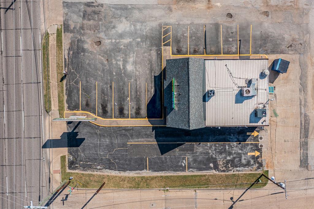 455 W Pioneer Parkway