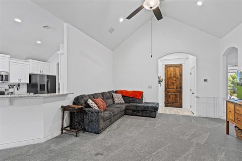 Tiny photo for 323 Heritage Trail, Granbury, TX 76048 (MLS # 21080517)