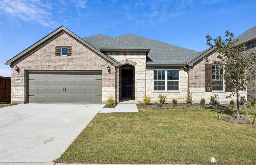 NEW CONSTRUCTION: Beautiful one-story home available at Wellington in Fort Worth. Northlake Plan with 4 BD + 2.5 BA, 2,740 sf. Open concept layout creating a spacious and inviting atmosphere + Sunlit gathering room designed for relaxation and entertainment + Owner's retreat bathroom featuring dual vanities and oversized shower + Spacious bedrooms and living areas + Sleek LVP Flooring + Stylish Quartz countertops. An excellent choice for families expanding or those who love to entertain. Available NOW!