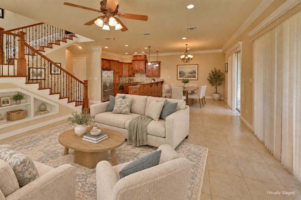 2541 Vineyard Drive