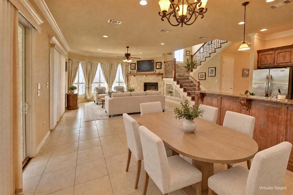 2541 Vineyard Drive