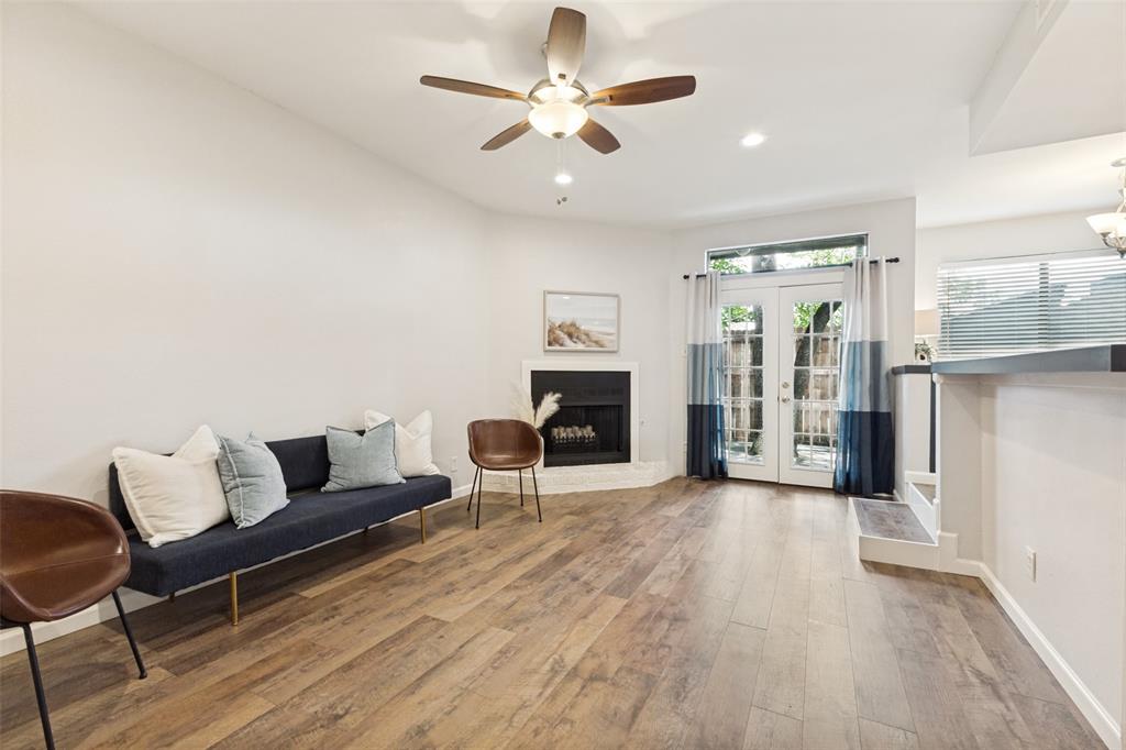 Holly Glen Condos - Residential