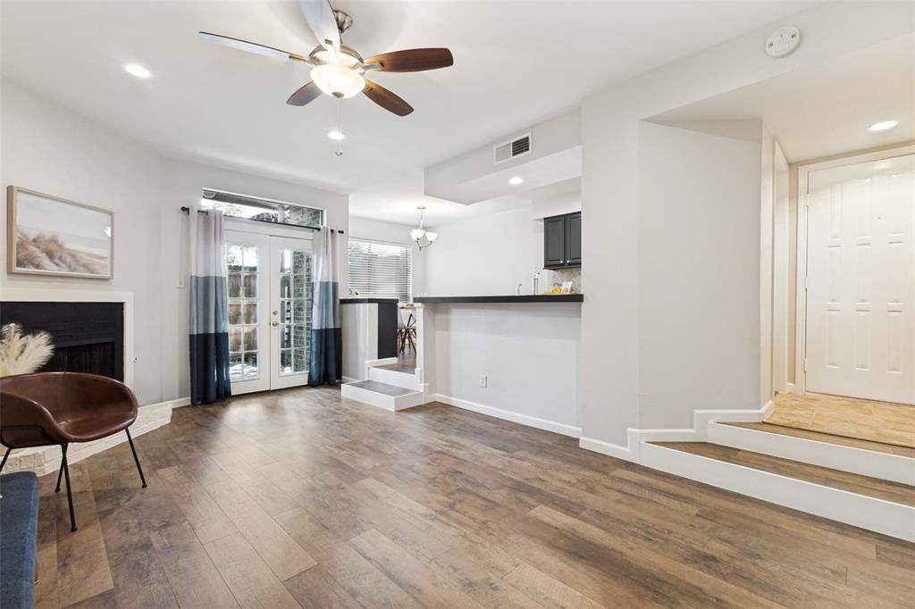 Holly Glen Condos - Residential