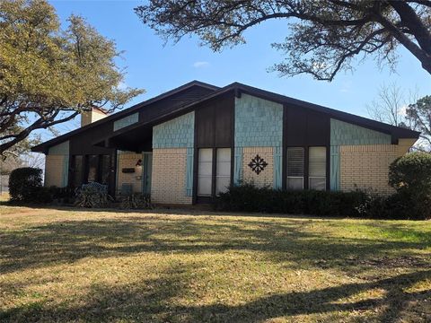 1301 Cliff Drive Graham TX 76450