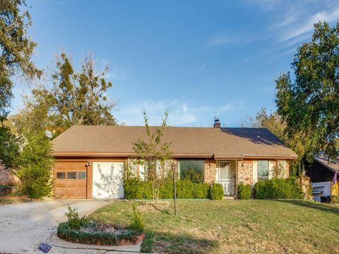 4017 Burkett Drive Benbrook TX 76116