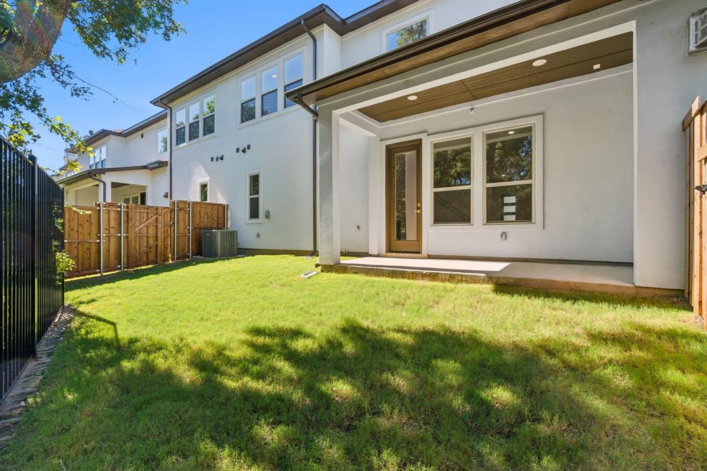 Lewisville Water's Edge II Condominium - Residential