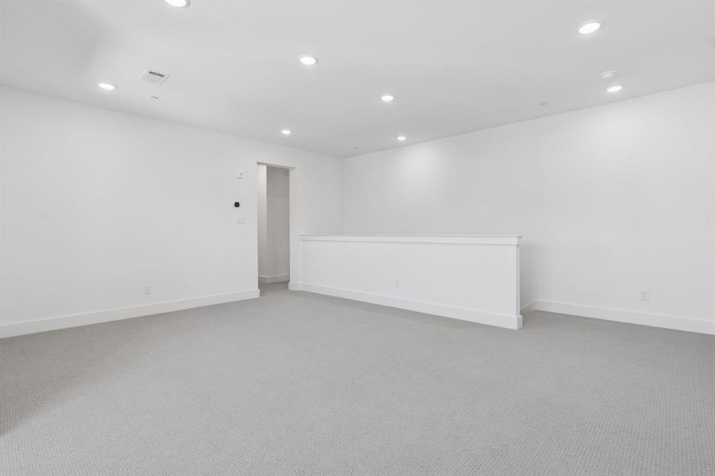 Lewisville Water's Edge II Condominium - Residential