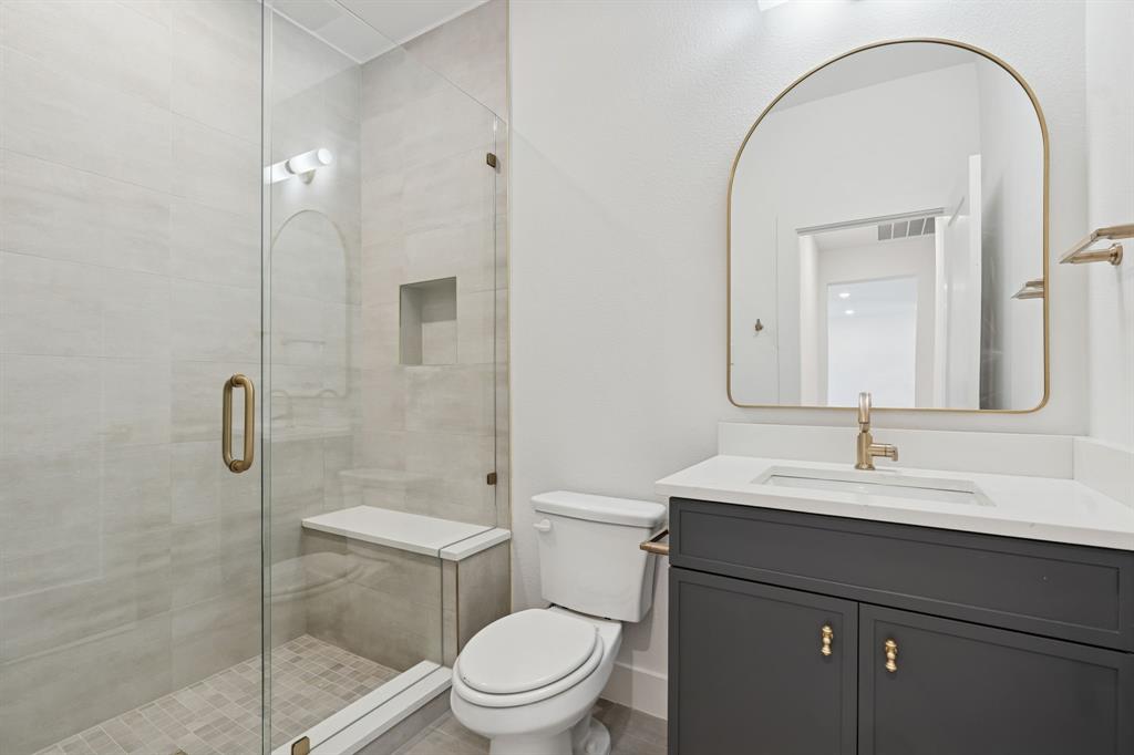 Lewisville Water's Edge II Condominium - Residential