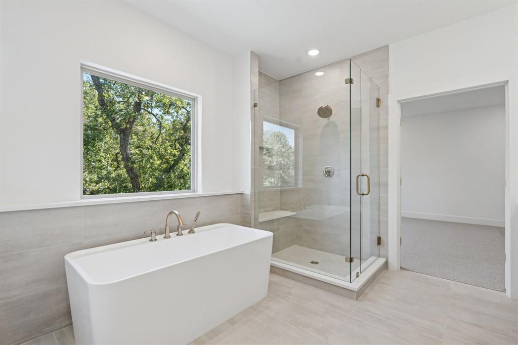 Lewisville Water's Edge II Condominium - Residential