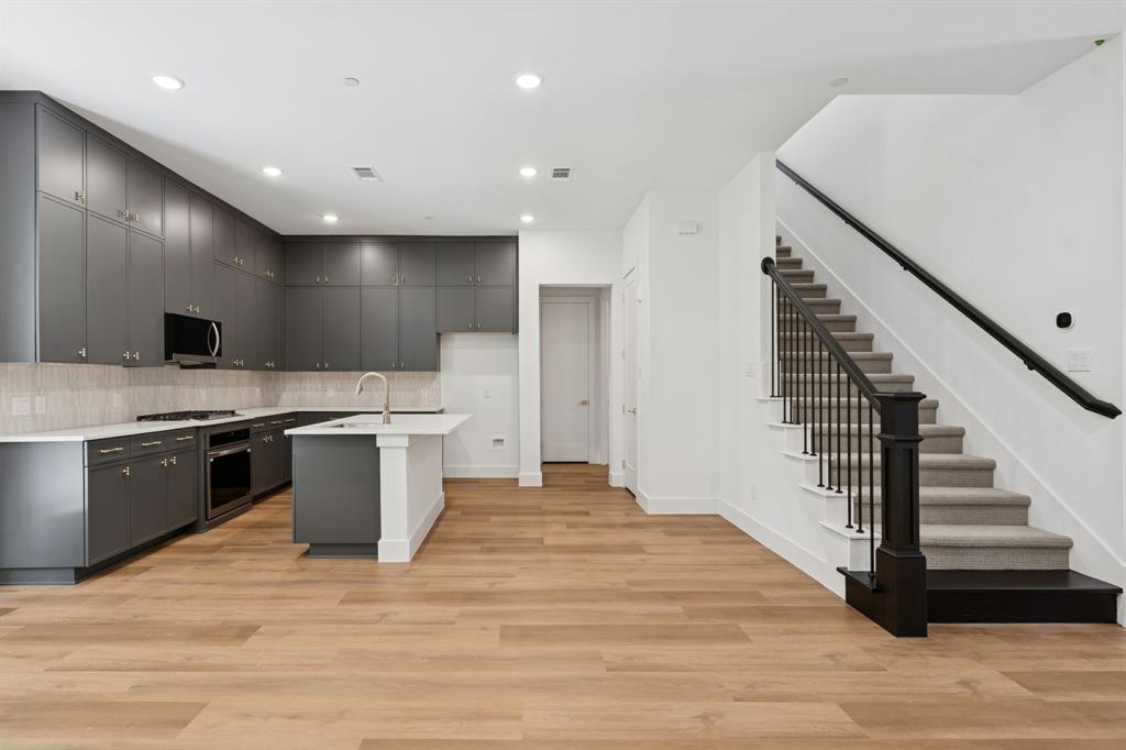 Lewisville Water's Edge II Condominium - Residential