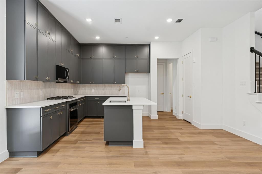 Lewisville Water's Edge II Condominium - Residential