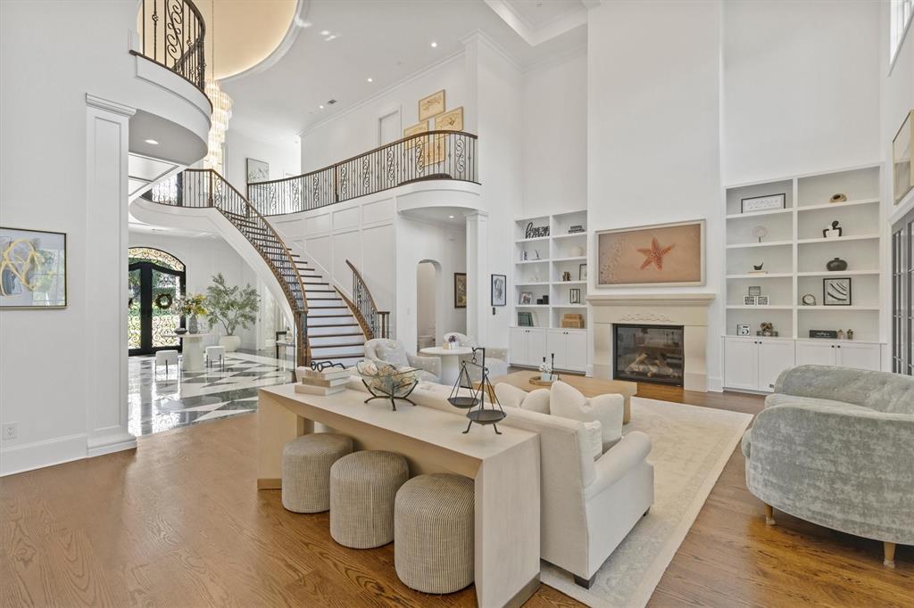 1029 Shady Oaks Drive