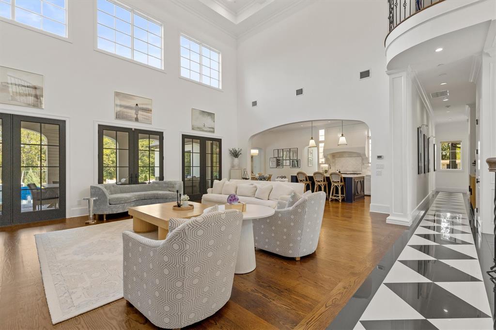 1029 Shady Oaks Drive