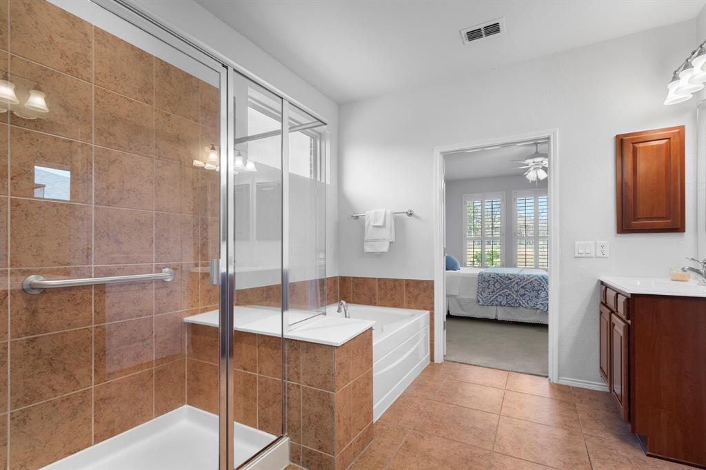 Frisco Lakes By Del Webb Villa - Residential