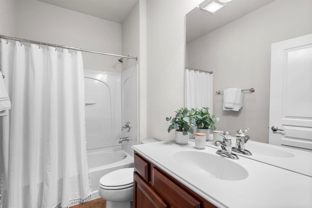 Frisco Lakes By Del Webb Villa - Residential