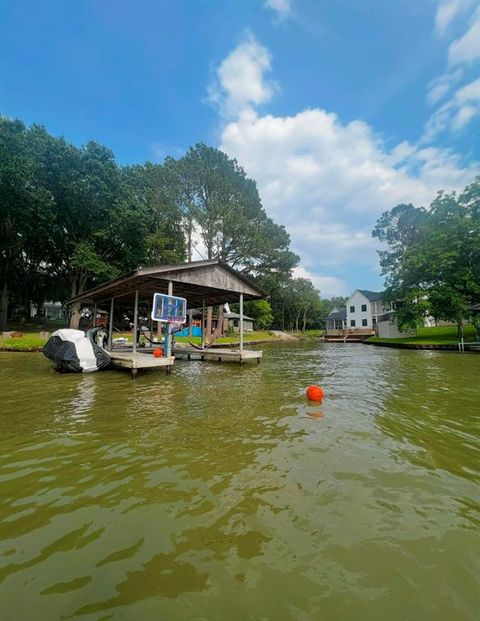 A home in Gun Barrel City