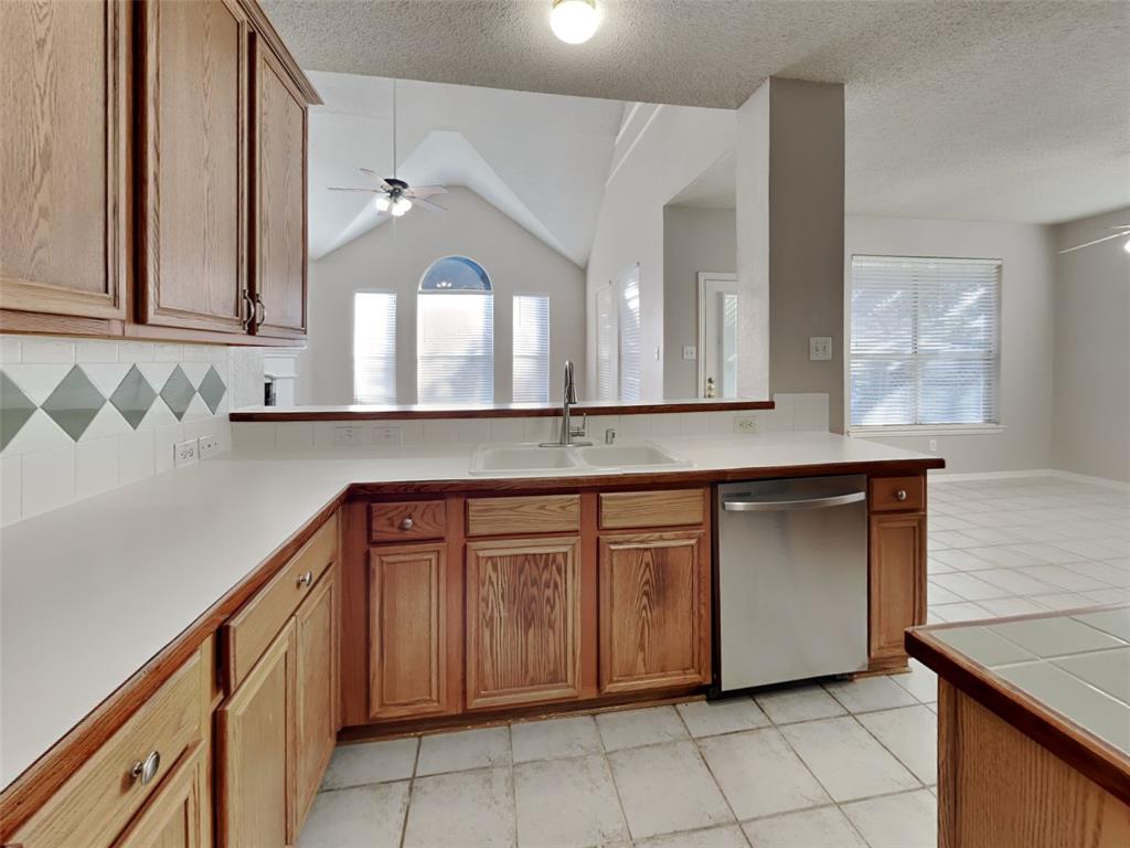 1114 Huntington Trail