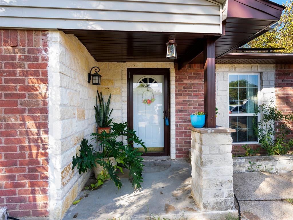 2710 Kristinwood Drive