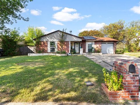 2710 Kristinwood Drive Arlington TX 76014