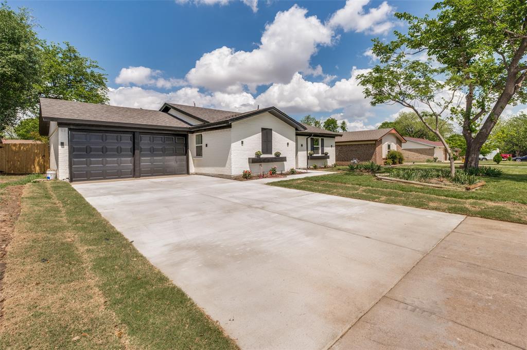 1409 Southmoor Drive